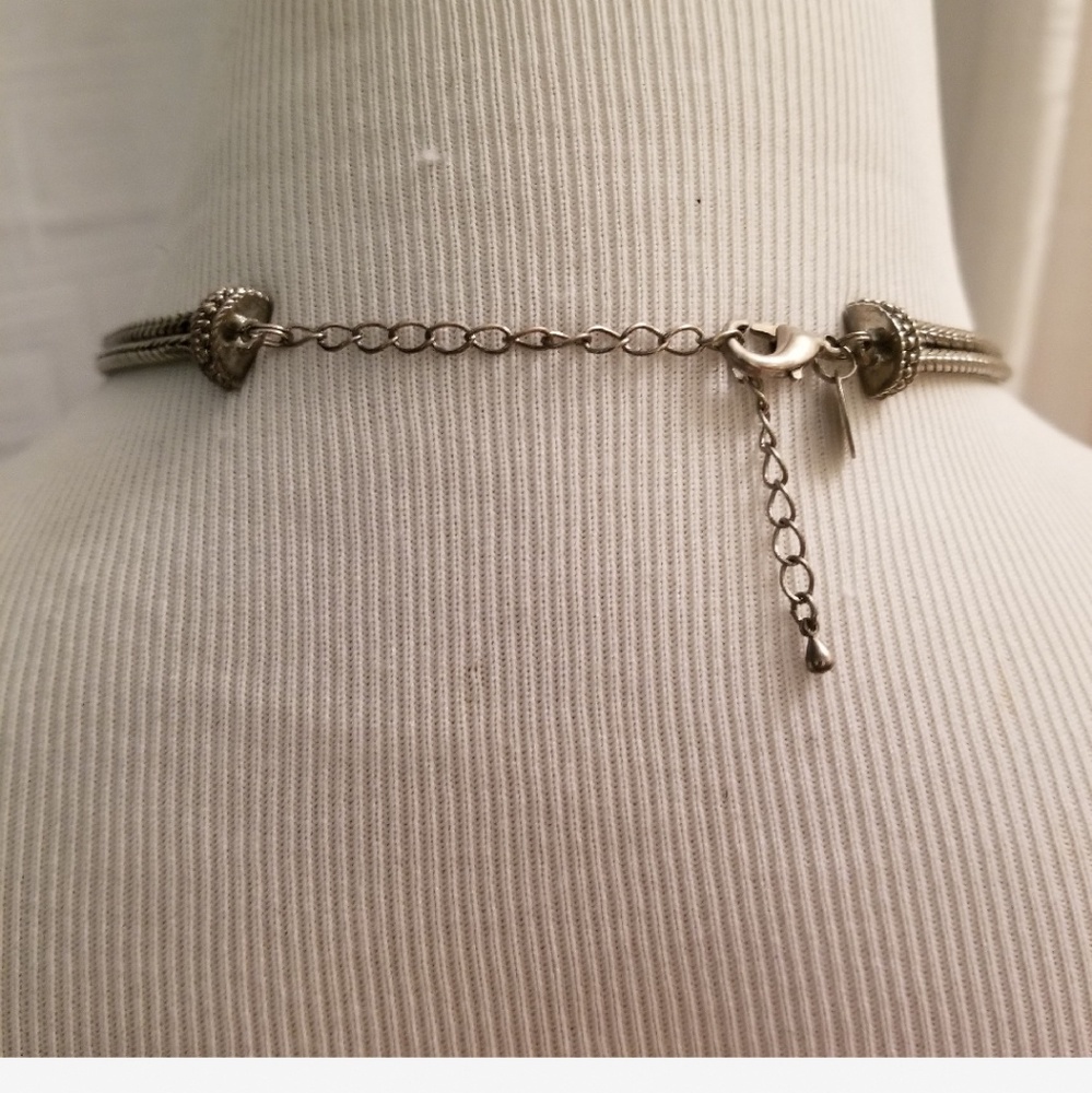 {Lia Sophia Heart Necklace} - Picture 3 of 4